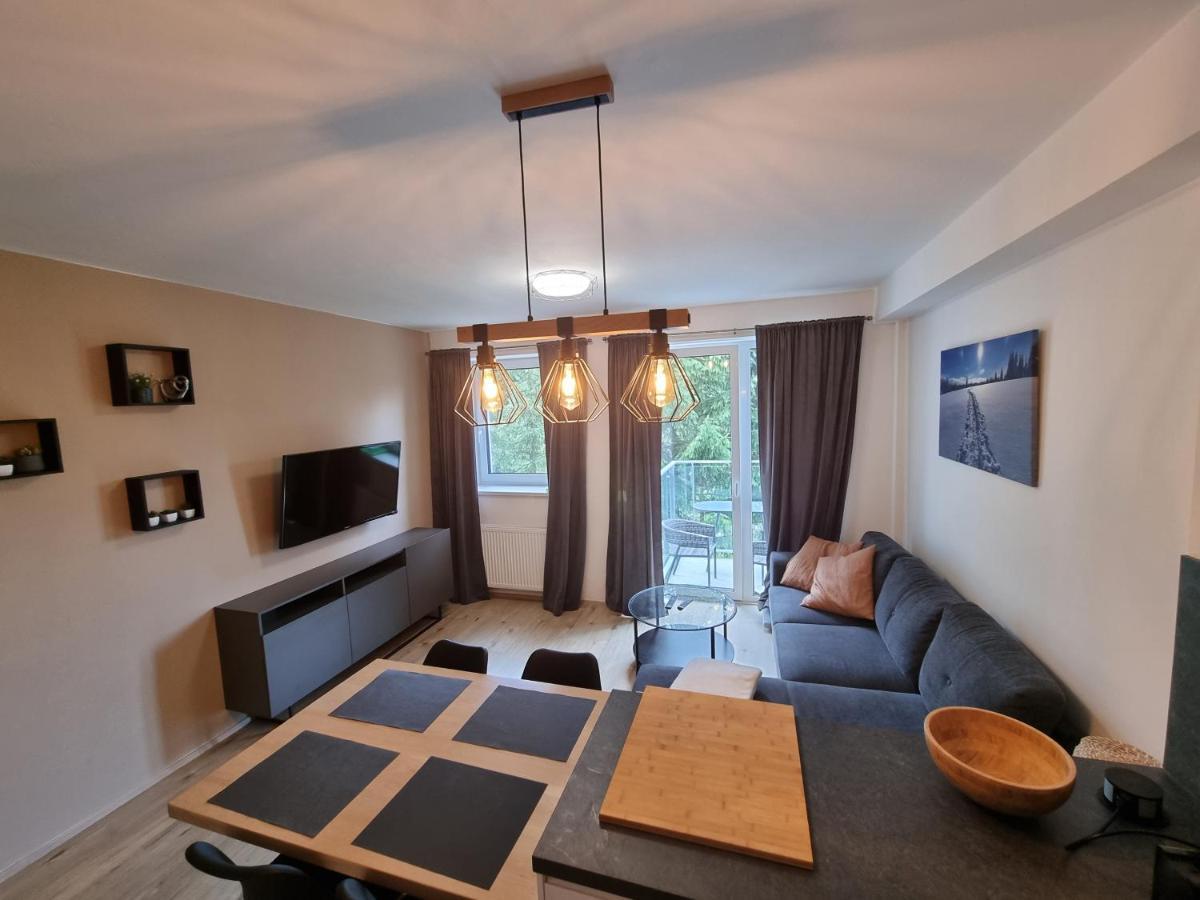 Nerudovka D 104, Finska Sauna, Garazove Stani Loucna pod Klinovcem